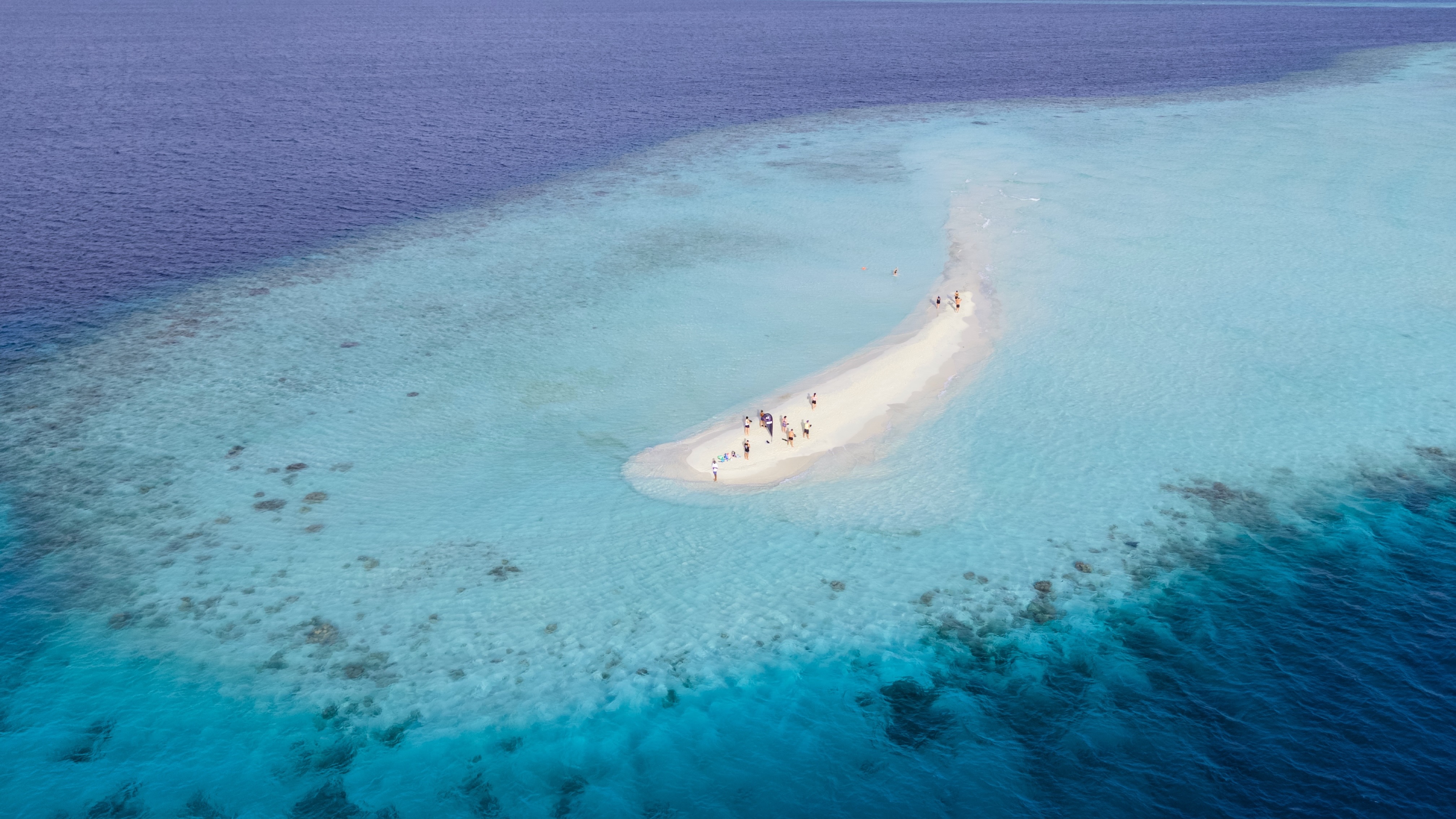 Aerial sandbar, Maldives Boat Escape