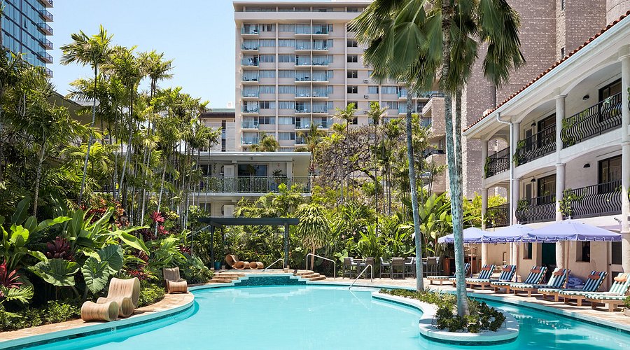 Wayfinder pool garden