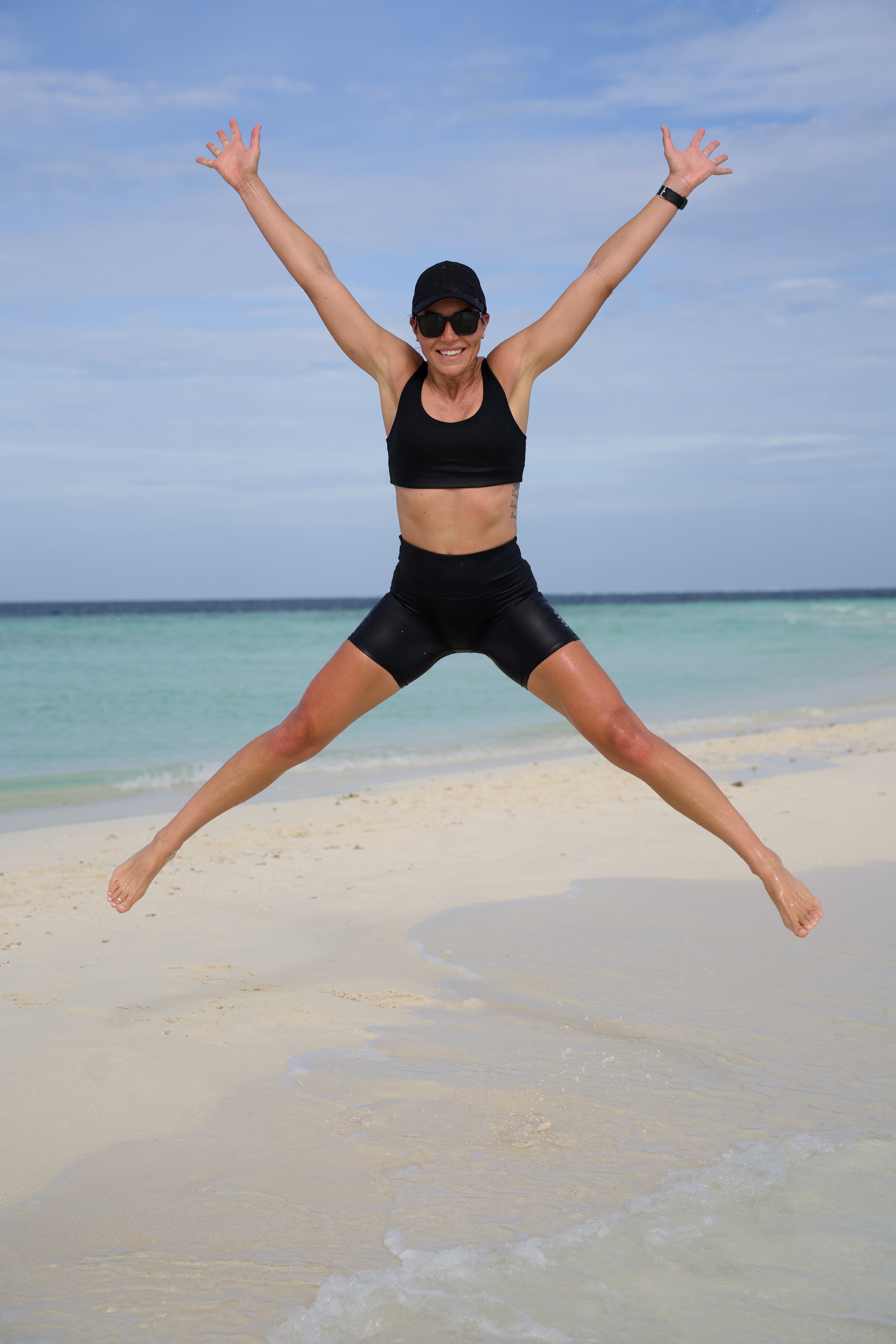 Sandbar jump, Maldives Boat Escape